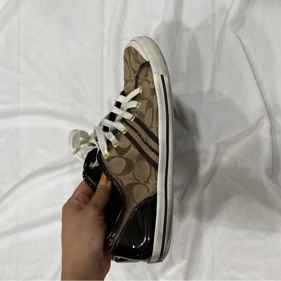 Coach shoes 8.5 women - Picture 2 of 5
